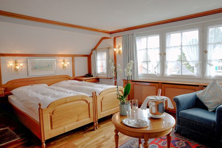 Room 22 of 48