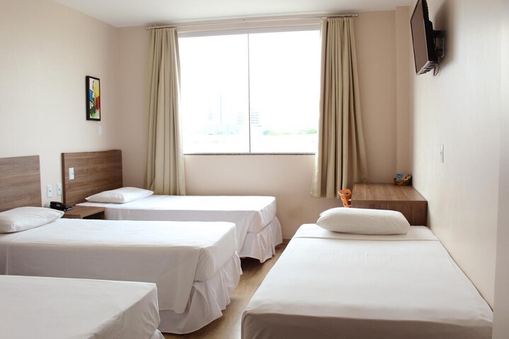 Room 32 of 50