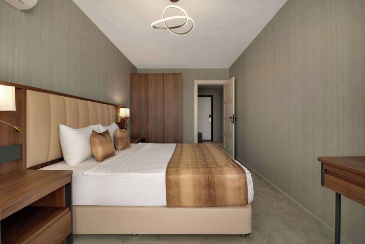 Room 30 of 69