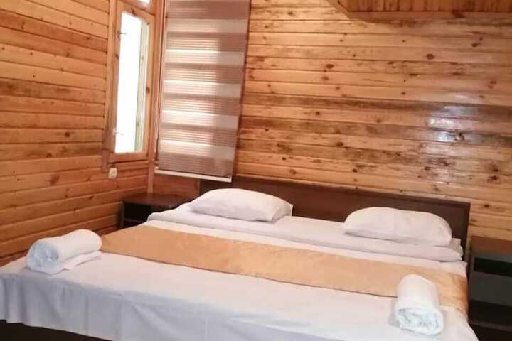 Room 8 of 47