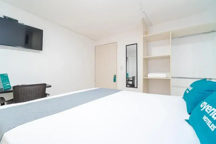 Room 3 of 11