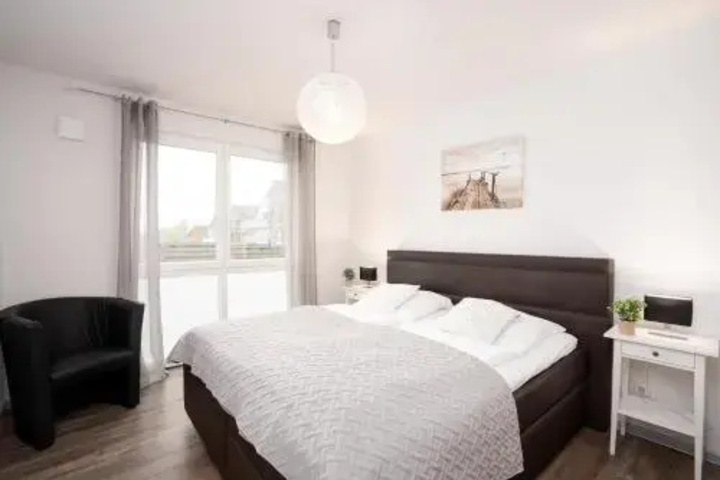 Room 3 of 18