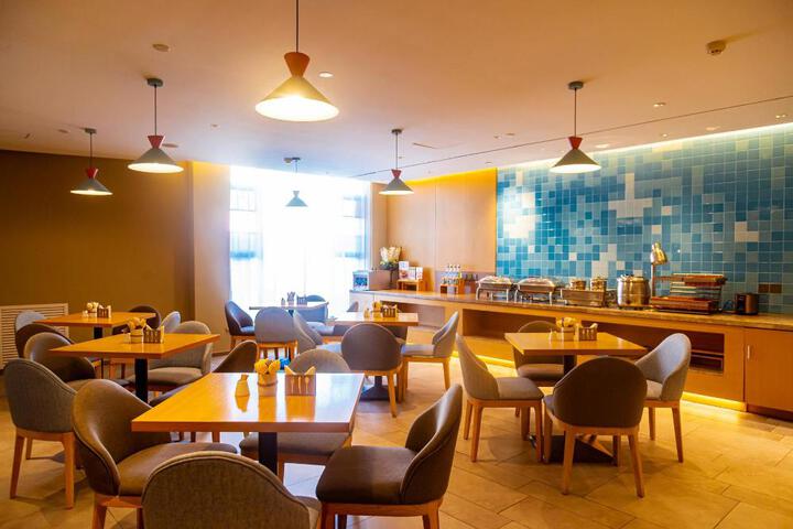 Image of Home Inn Neo Tianjin Jinghai Daqiuzhuang