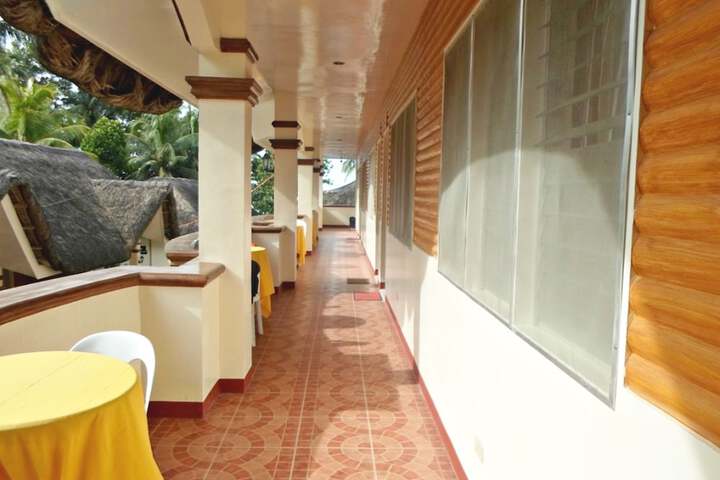 Ballroom/Hall 80 of 116