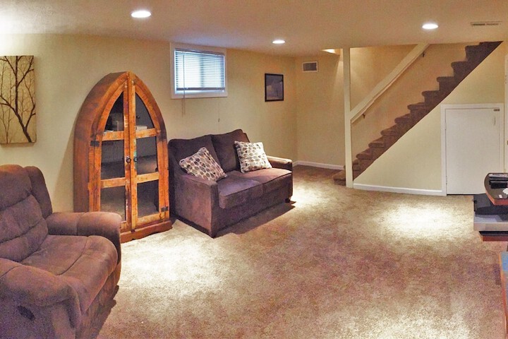 Room 11 of 23