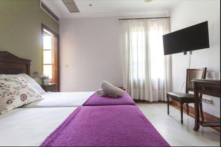 Room 41 of 69