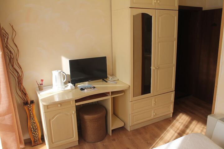 Room 14 of 50