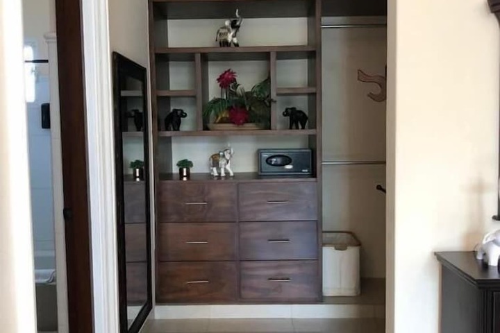 Room 17 of 117