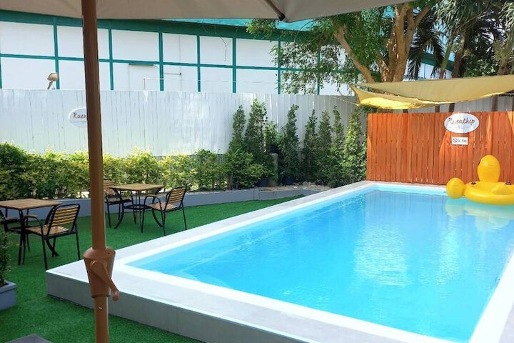 Pool 37 of 63