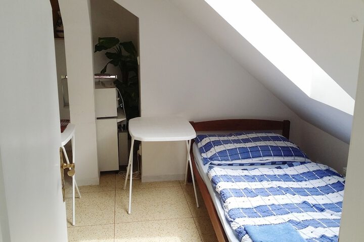 Room 26 of 209