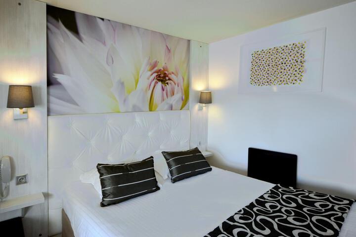 Room 21 of 80