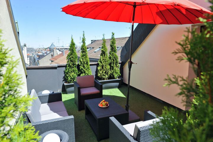 Terrace/Patio 31 of 34