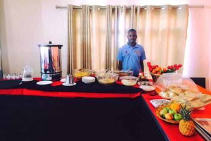 Dining 10 of 47