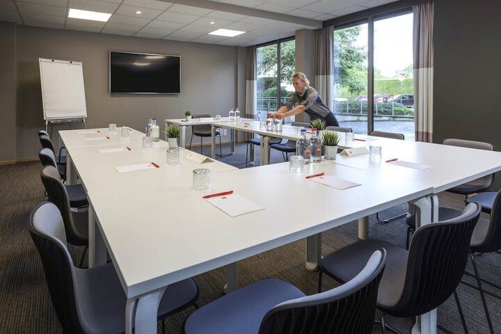 Meeting 54 of 77