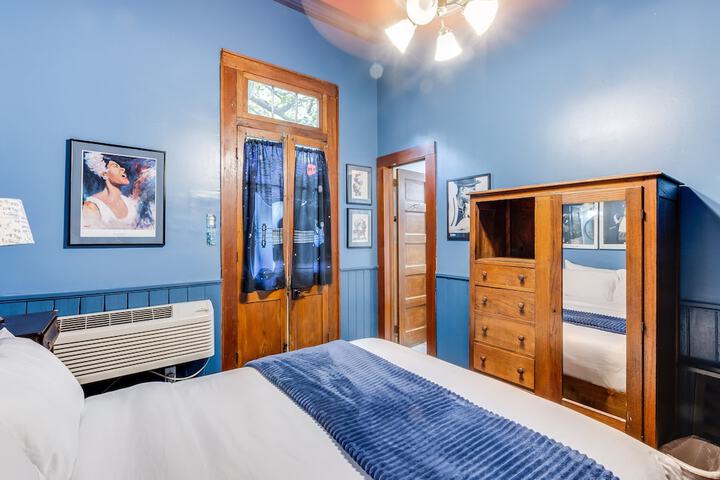 Room 20 of 40