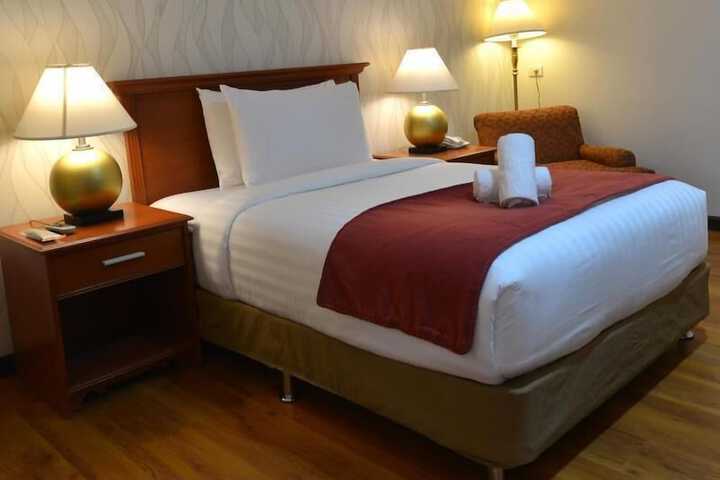 Room 16 of 31