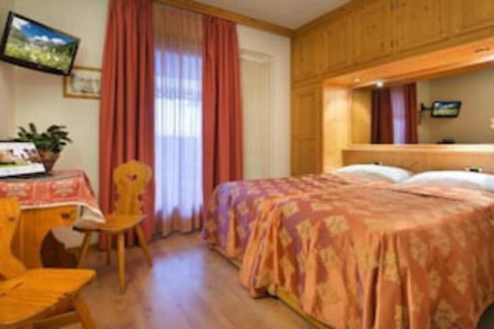 Room 14 of 78
