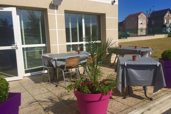 Terrace/Patio 30 of 44