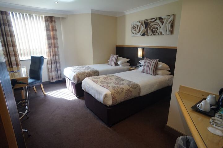 Room 16 of 43
