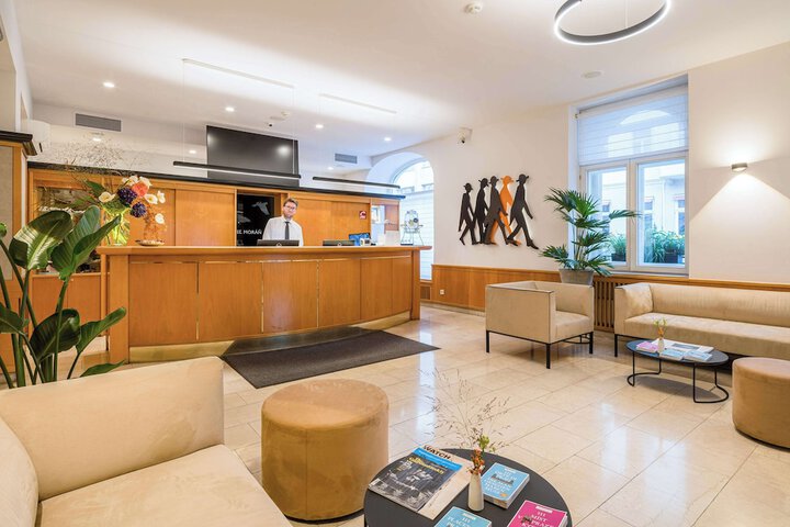 Guest Lobby