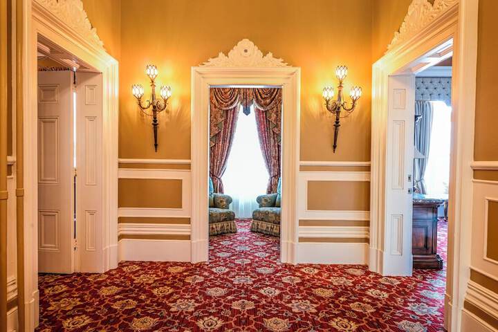 Room 15 of 23