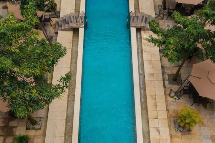 Pool 93 of 193