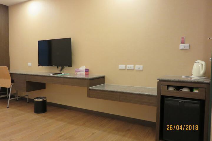 Room 7 of 57