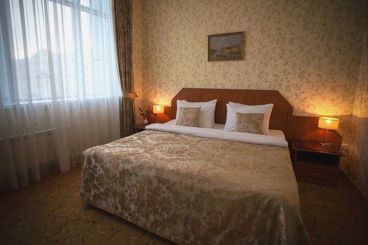 Room 5 of 22