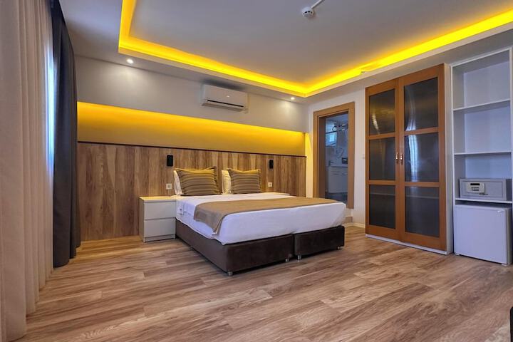 Room 15 of 123