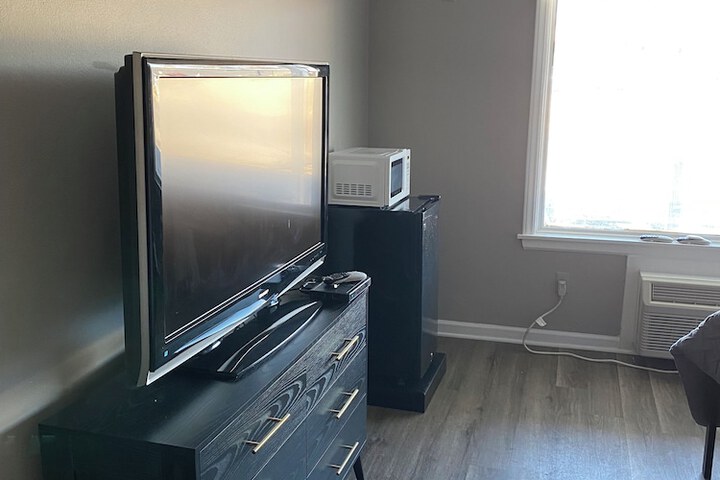 Room 5 of 7