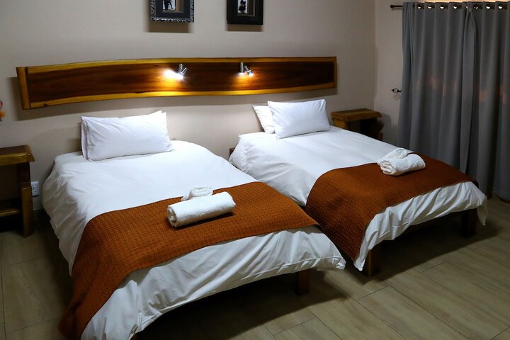 Room 14 of 37
