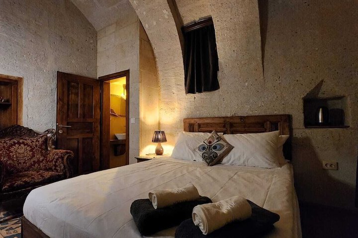 Room 14 of 38