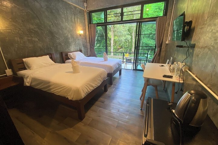 Room 14 of 36
