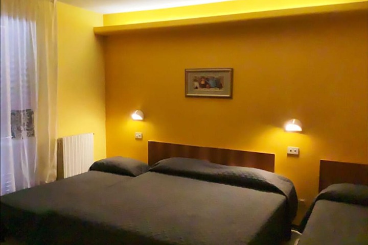 Room 16 of 73