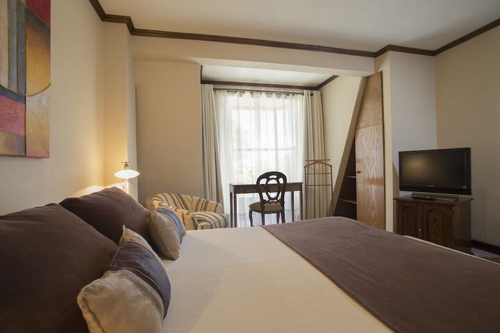 Room 10 of 49