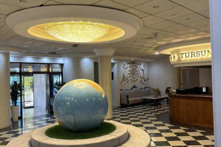 Hotel Interior 4 of 20