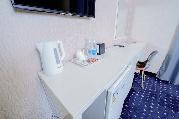 Room 36 of 80