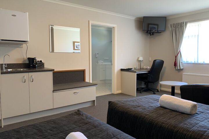 Room 8 of 36
