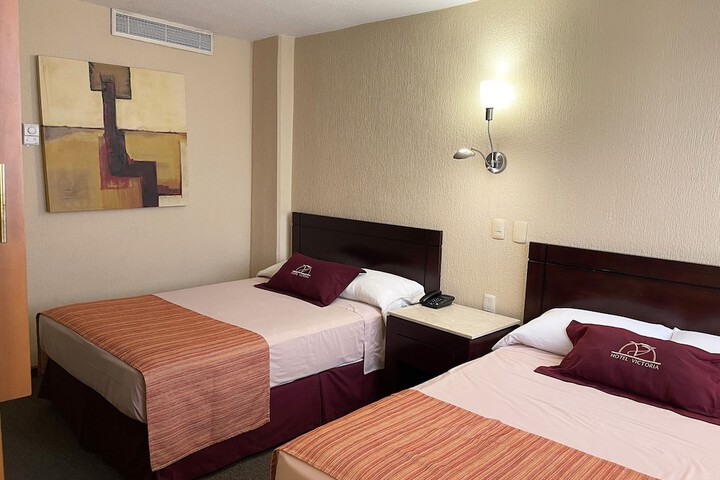 Room 10 of 84