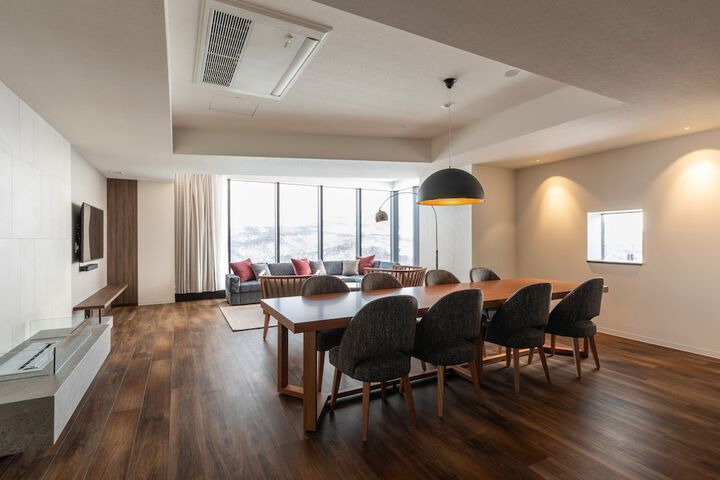 Room 42 of 122