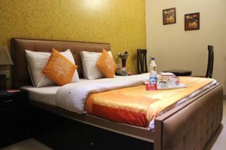 Room 21 of 25