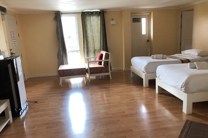 Room 18 of 86