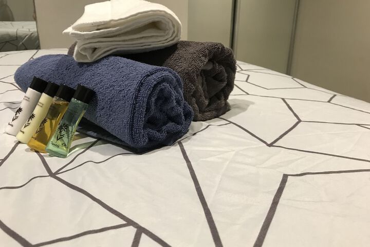 Room 6 of 27
