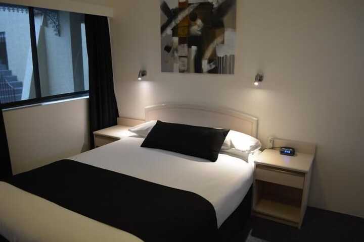 Room 18 of 43