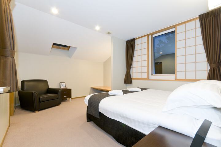 Room 8 of 58