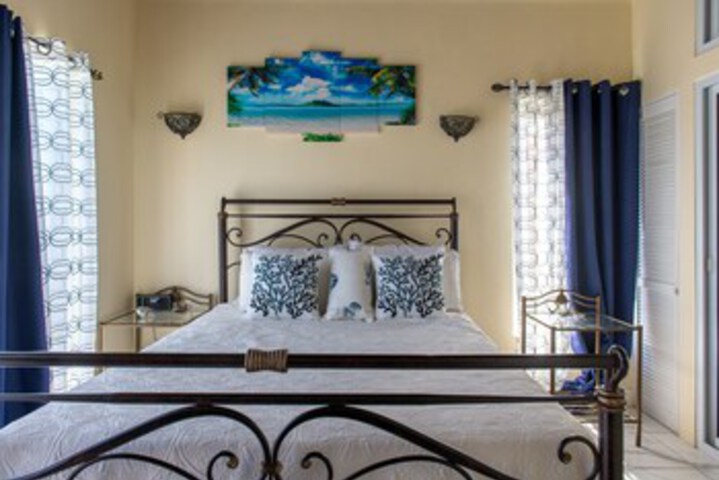 Delight at Little Bay Country Club