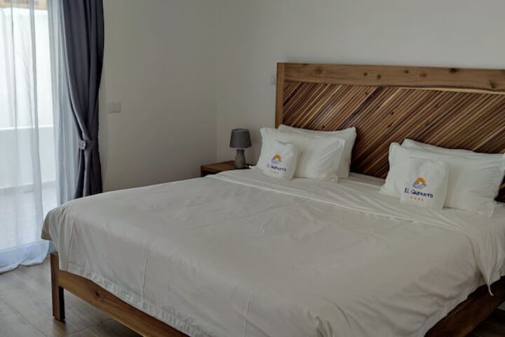 Room 6 of 20