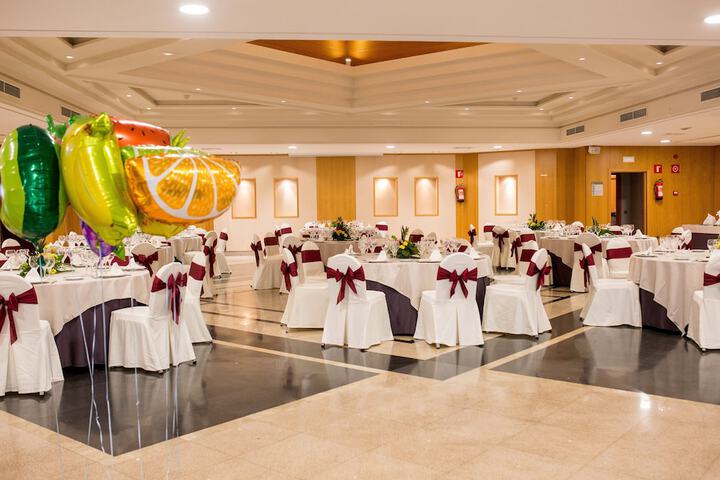 Ballroom/Hall 53 of 78