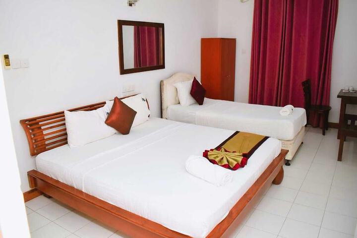 Room 14 of 29