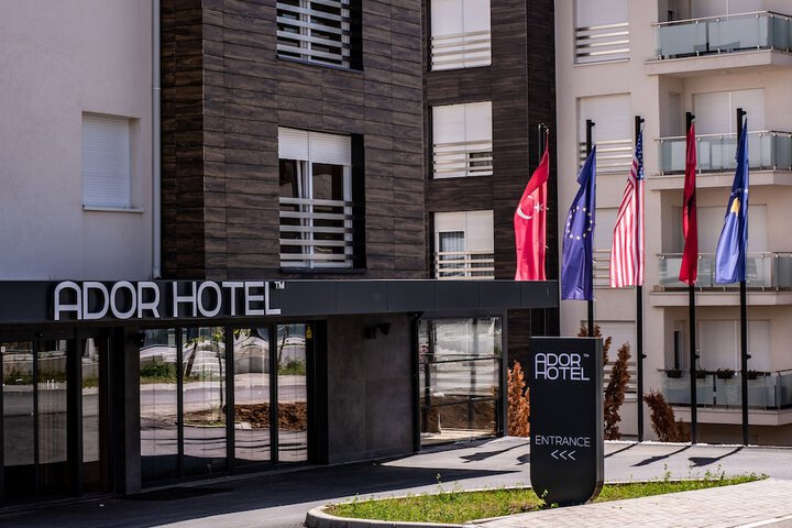 Ador Hotel